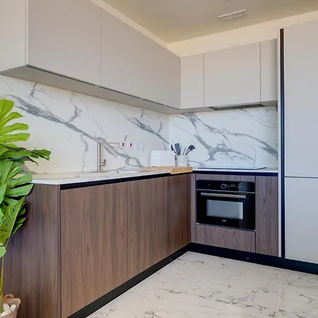 Apartment Luxury High-rise Mercury Tower